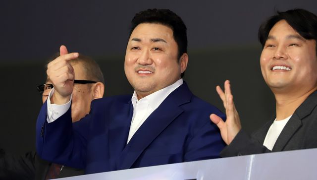 マブリーはハイタッチ会、國村隼はチョコ手渡し！『犯罪都市 NO WAY OUT』ジャパンプレミア（14枚目）