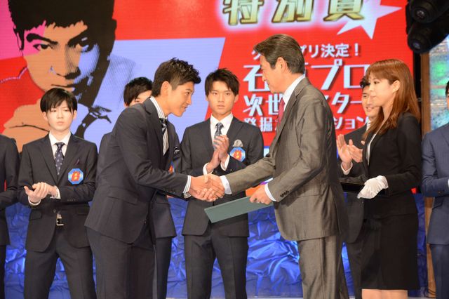 石原プロ16年ぶりオーディション！20歳のイケメンがグランプリ獲得！（5枚目）