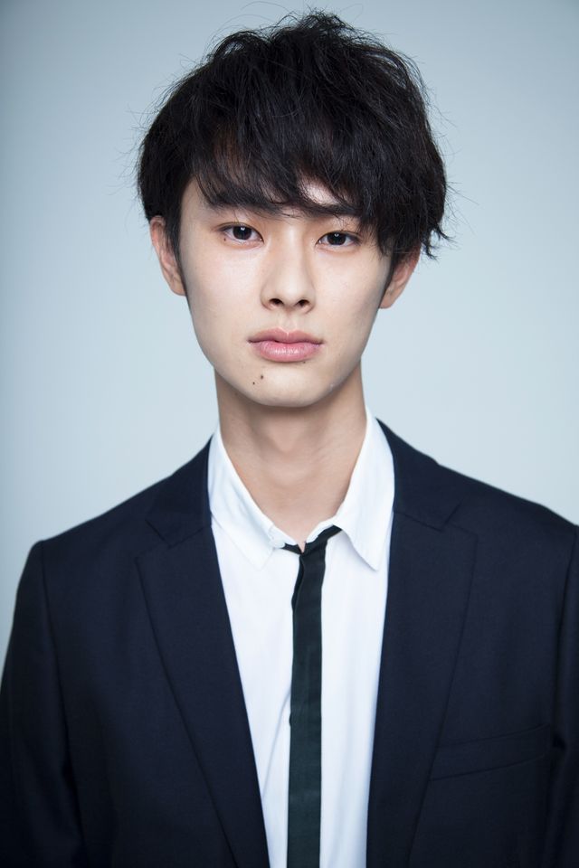 顔を近づけ…ドラマ「Life 線上の僕ら」場面カット（2枚目）