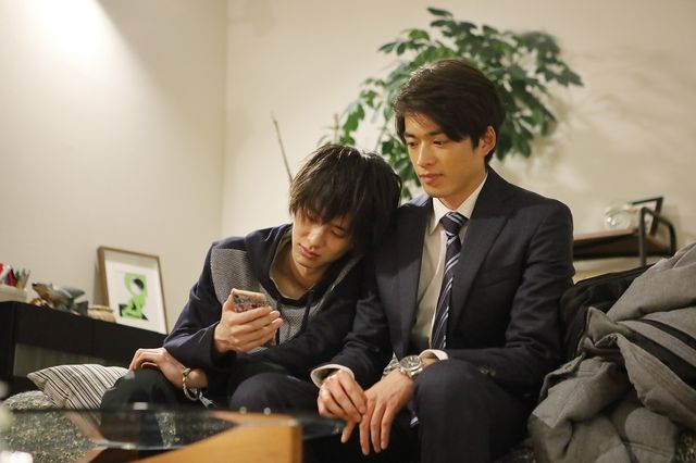 顔を近づけ…ドラマ「Life 線上の僕ら」場面カット（7枚目）