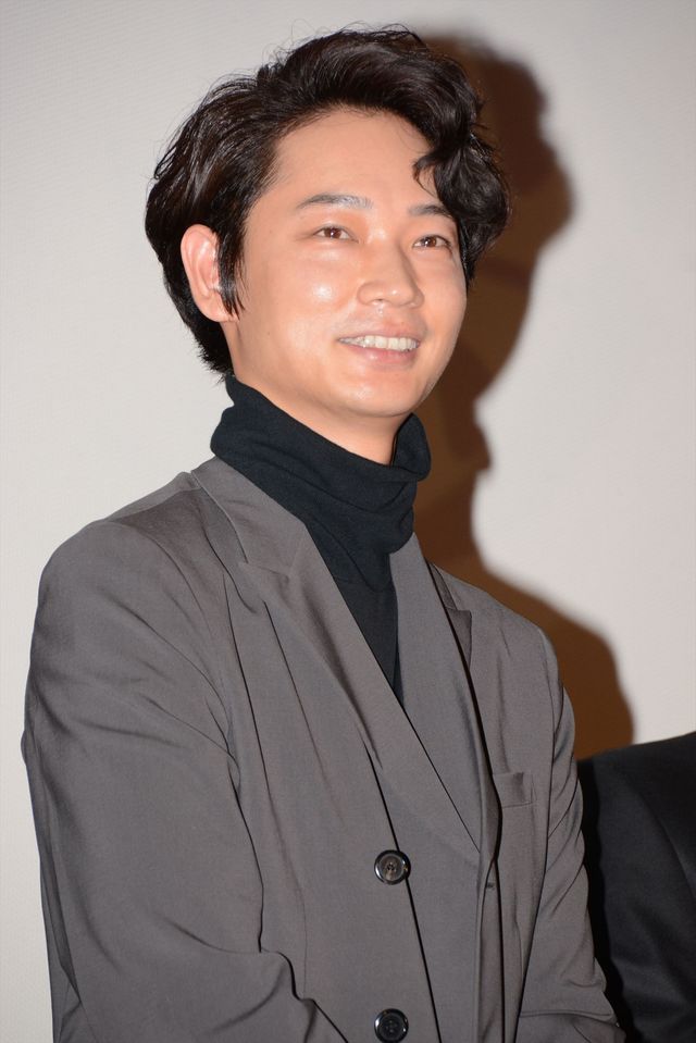 共演者にイジられる綾野剛　映画『天空の蜂』初日舞台あいさつフォトギャラリー（7枚目）
