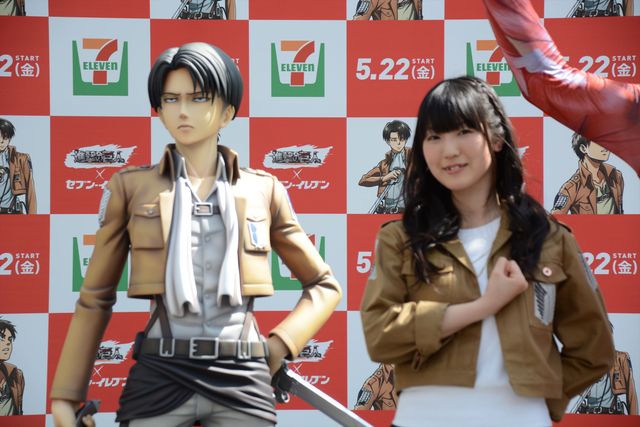 梶裕貴、「黙っておれに投資しろ！」超高額「進撃の巨人」等身大フィギュアに絶叫！　画像ギャラリー（4枚目）