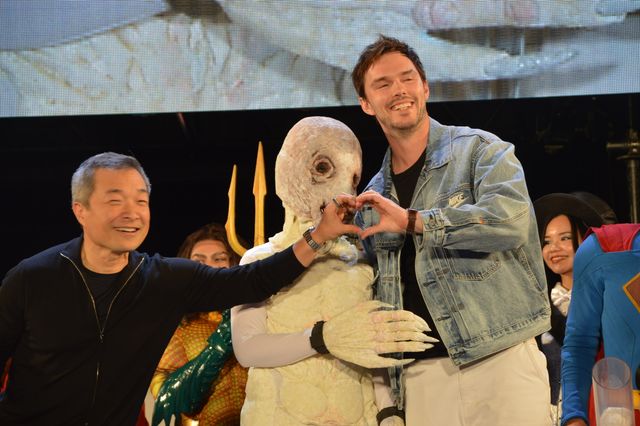 『スーパーマン』ニコラス・ホルト来日で神ファンサ！「東京コミコン2025」We Love DC ギャザリングステージ（18枚目）