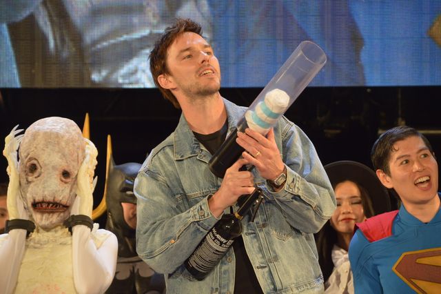 『スーパーマン』ニコラス・ホルト来日で神ファンサ！「東京コミコン2025」We Love DC ギャザリングステージ（19枚目）