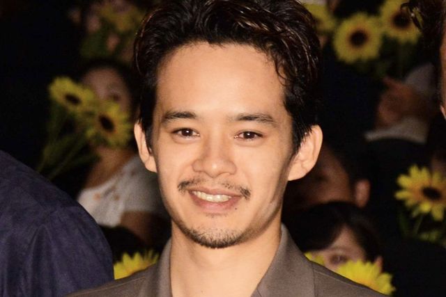 池松壮亮『君が君で君だ』完成披露舞台あいさつ（4枚目）