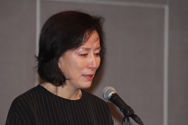 高畑淳子、会見で涙…被害者に謝罪　フォトギャラリー（5枚目）