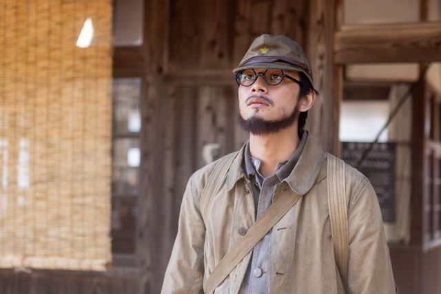 次郎（中島歩）はのぶ（今田美桜）に見守られて…「あんぱん」第13週「サラバ　涙」第62回（3枚目）