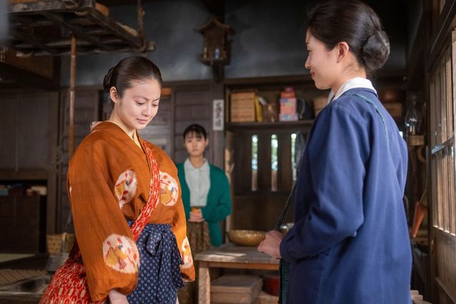 次郎（中島歩）はのぶ（今田美桜）に見守られて…「あんぱん」第13週「サラバ　涙」第62回（4枚目）