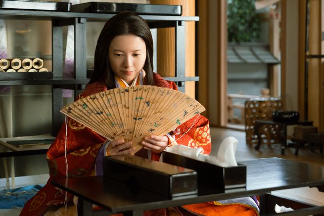 「源氏物語」若紫の巻・名シーン爆誕　「光る君へ」第34回場面写真（2枚目）