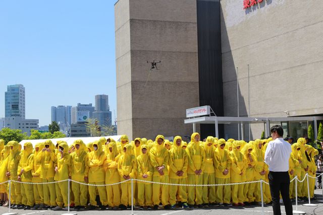 柳沢慎吾＆渡辺直美がギネス記録達成に歓喜！巨大パックマンが東京に出現！（10枚目）
