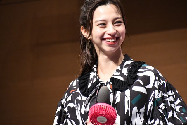 横浜流星「今年の顔」に！キリっと美しい姿で登場（2枚目）