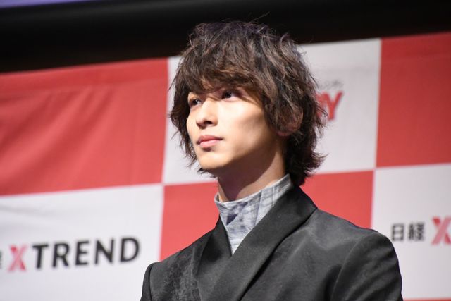 横浜流星「今年の顔」に！キリっと美しい姿で登場（6枚目）