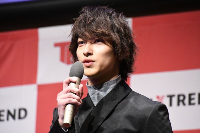 横浜流星「今年の顔」に！キリっと美しい姿で登場（8枚目）