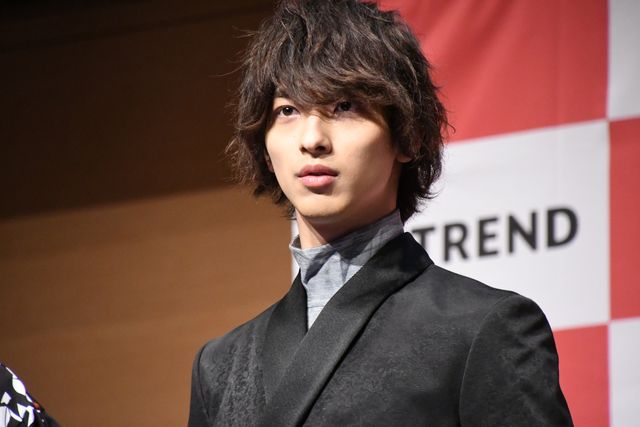 横浜流星「今年の顔」に！キリっと美しい姿で登場（37枚目）