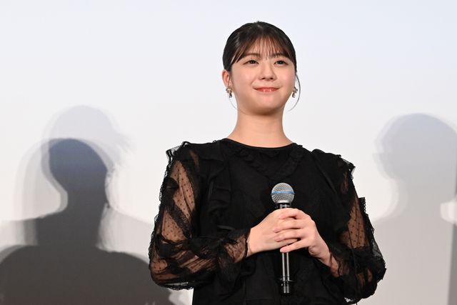 乃木坂46井上和・中西アルノ・一ノ瀬美空・冨里奈央、そろって登壇『GROTESQQQUE －グロテスク－』舞台あいさつ（5枚目）
