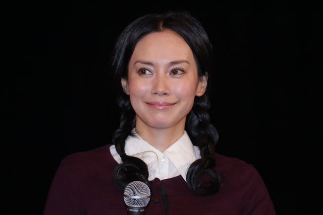 中谷美紀、一人三役でしゃべりっぱなし舞台「猟銃」ギャラリー（4枚目）