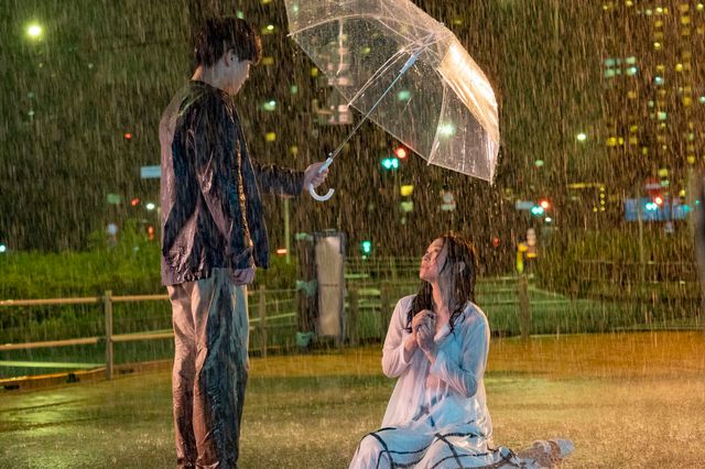 浴室シーンも！篠原涼子×岩田剛典「金魚妻」場面写真：フォトギャラリー