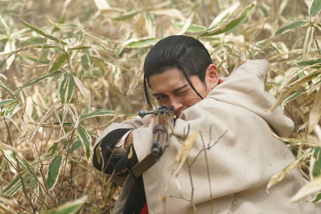 連続ドラマW「ゴールデンカムイ」第3話「道連れ」（18枚）（10枚目）