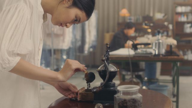 高橋一生＆武井咲共演！ファンタジックな大人のショートドラマ「Laundry Snow」（15枚目）