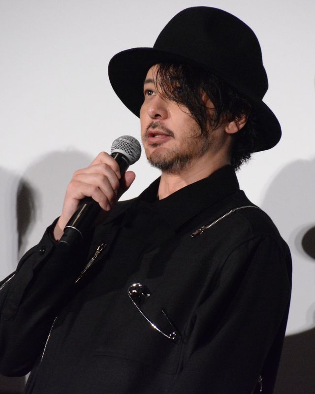 本木雅弘、奇抜衣装で登壇！菅田将暉、吉高由里子らと『黒牢城』初日舞台挨拶（11枚目）