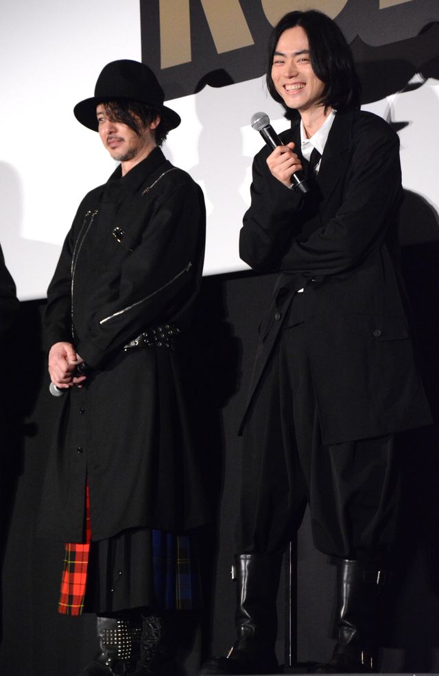 本木雅弘、奇抜衣装で登壇！菅田将暉、吉高由里子らと『黒牢城』初日舞台挨拶（15枚目）