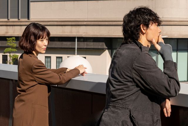 綾野剛主演、新月10ドラマ「アバランチ」初回場面写真（7枚目）