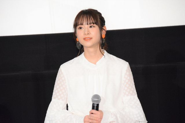 福原遥、美山加恋、富田望生らキュートなドレスで登壇『フラ・フラダンス』初日舞台挨拶（18枚目）