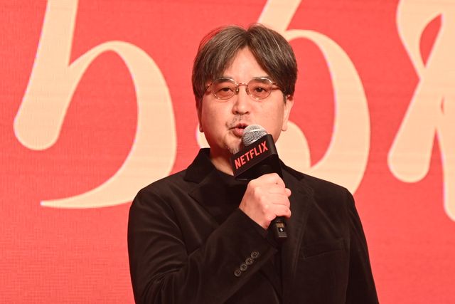 戸田恵梨香、赤ドレスで登場！Netflix「地獄に堕ちるわよ」トークパネルの様子（15枚目）