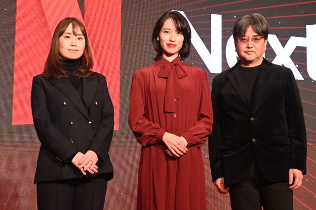 戸田恵梨香、赤ドレスで登場！Netflix「地獄に堕ちるわよ」トークパネルの様子（19枚目）
