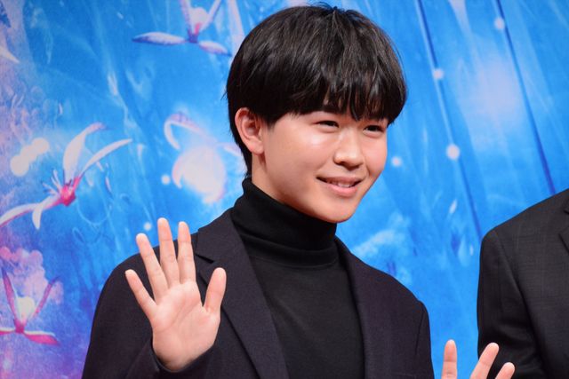 鈴木福、タートルネックが似合う！原田泰造とディズニー映画のイベント登場（5枚目）