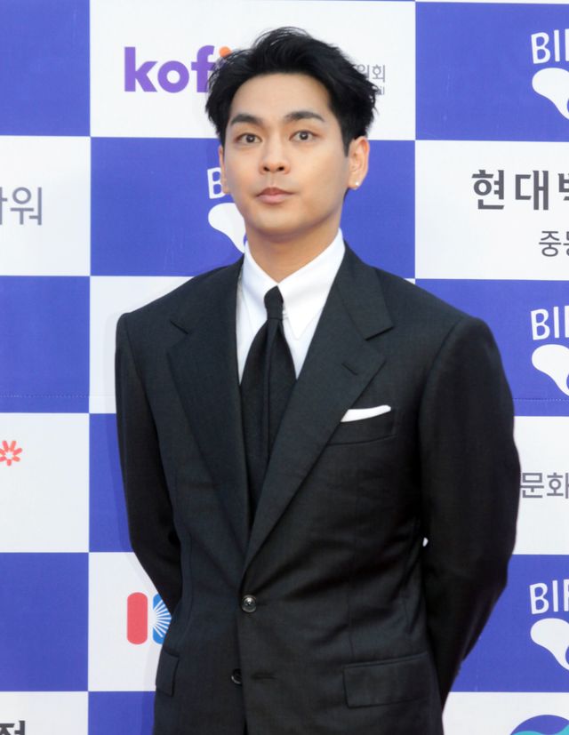 『夏目アラタの結婚』レッドカーペット＆ワールドプレミアの様子：フォトギャラリー