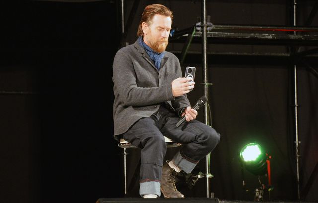 『スター・ウォーズ』キャスト、東京コミコンに集結！テムエラ・モリソンの誕生日をサプライズ祝福（9枚目）