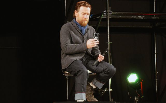 『スター・ウォーズ』キャスト、東京コミコンに集結！テムエラ・モリソンの誕生日をサプライズ祝福（10枚目）