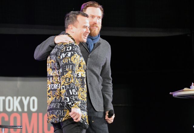 『スター・ウォーズ』キャスト、東京コミコンに集結！テムエラ・モリソンの誕生日をサプライズ祝福（15枚目）