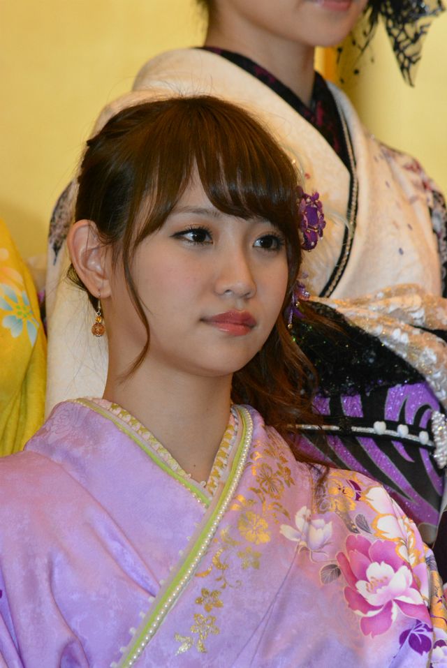 成人式の渡辺麻友、大島優子卒業に危機感も、高みを目指したい…と前向き！　画像ギャラリー（51枚目）