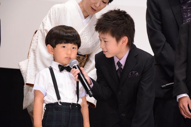 鈴木京香、“息子”たちからのサプライズに感涙！フォトギャラリー（7枚目）