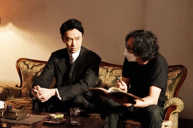 綾瀬はるか、長谷川博己、ジェシー、羽村仁成ら『リボルバー・リリー』撮影現場公開（2枚目）