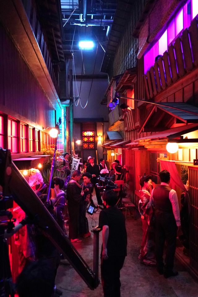 綾瀬はるか、長谷川博己、ジェシー、羽村仁成ら『リボルバー・リリー』撮影現場公開（4枚目）