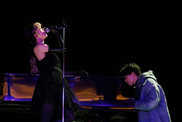 佐藤健＆菅田将暉、カリスマが激突！「グラスハート」新場面写真＜6枚＞（6枚目）