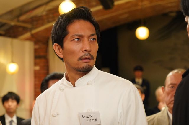 33人の亀山薫が集まる「亀山薫の会」発足！「相棒season23」第11話場面カット（8枚目）