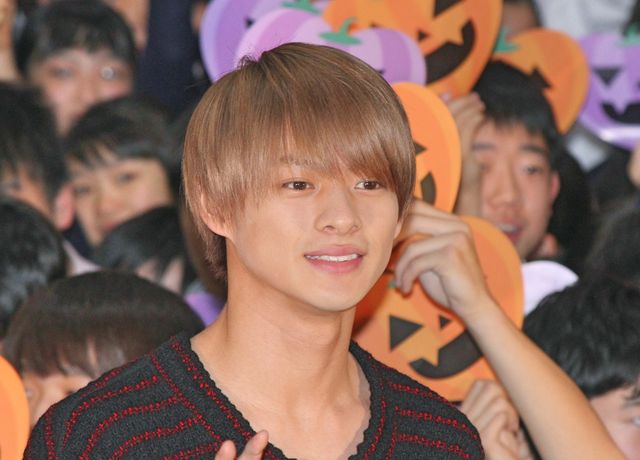 平野紫耀＆桜井日奈子、サプライズ登場に高校生熱狂！『ういらぶ。』特別課外授業：フォトギャラリー