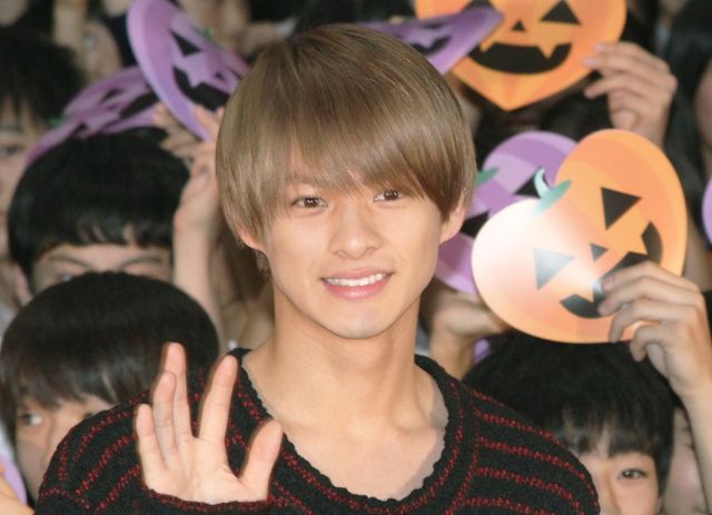 平野紫耀＆桜井日奈子、サプライズ登場に高校生熱狂！『ういらぶ。』特別課外授業（5枚目）