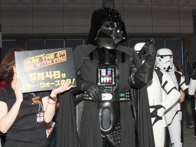 ダース・ベイダーがニコニコ超会議に降臨！　人気力士の遠藤やグソクムシとご対面！　画像ギャラリー（6枚目）