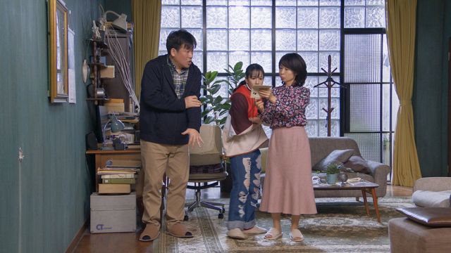 香取慎吾×三谷幸喜！ドラマシリーズ「誰かが、見ている」場面カット（7枚目）