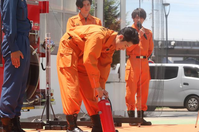 岩本照、生見愛瑠、浮所飛貴ら！『モエカレはオレンジ色』消防訓練イベント（3枚目）