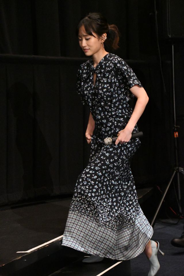 前田敦子、高良健吾はずっと憧れの人！『葬式の名人』完成披露舞台あいさつ：フォトギャラリー