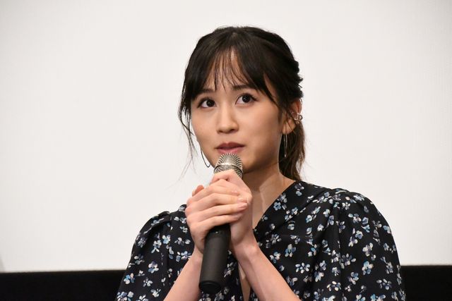 前田敦子、高良健吾はずっと憧れの人！『葬式の名人』完成披露舞台あいさつ（7枚目）