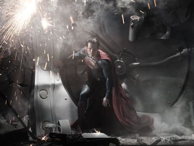 ヘンリー・カヴィル演じる新スーパーマン！　特徴の一つだった前髪もなくなっている