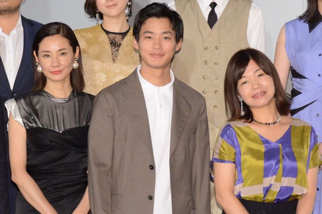 吉田羊と大久保佳代子の生クリームチュー『ラブ×ドック』公開記念舞台あいさつ【全28枚】（24枚目）