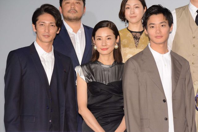 吉田羊と大久保佳代子の生クリームチュー『ラブ×ドック』公開記念舞台あいさつ【全28枚】（25枚目）